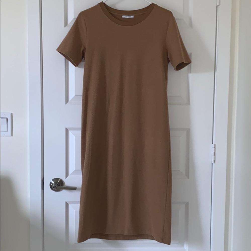 Short Sleeve Midi Dress